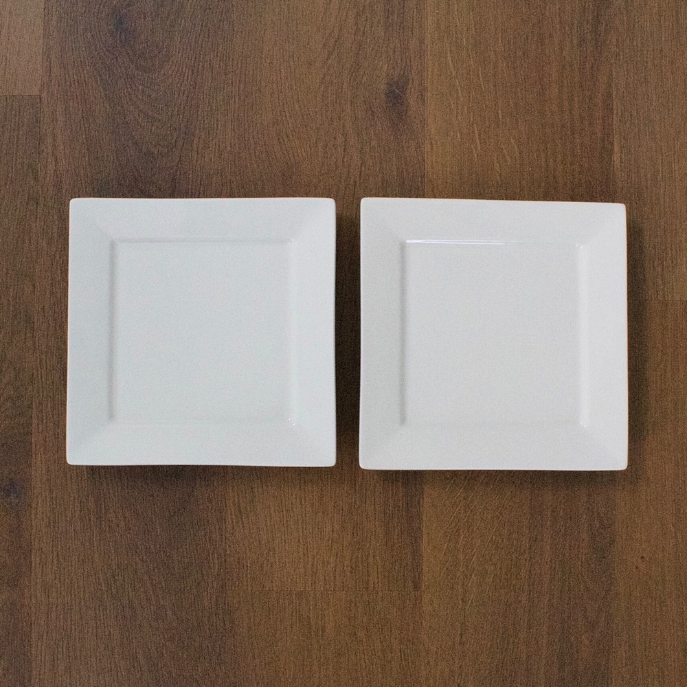 Fishs Eddy Square Plates Set of 2 Solid White Ceramic 8” Salad Appetizer Plates